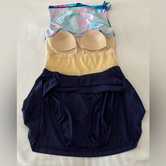 Maxine of Holliwood Women’s One Piece Skirted Swimsuit Blue/Pink Size 12. - Picture 11 of 16